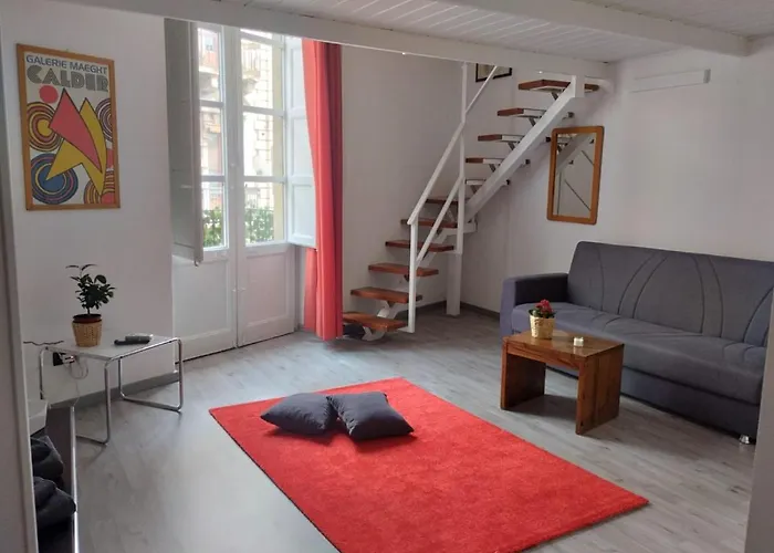 Vico Viscuso Apartament